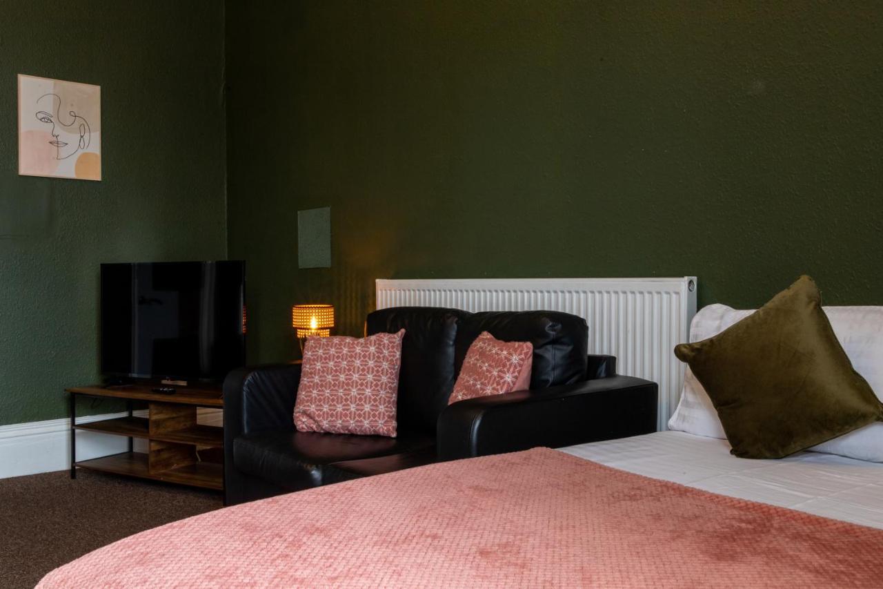 Digbeth City Centre Apartment Sleeps 12 Opposite Coach Station Birmingham Dış mekan fotoğraf