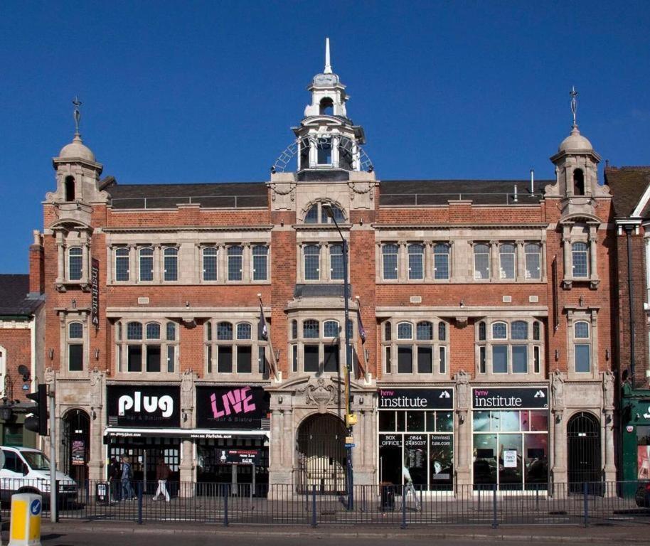 Digbeth City Centre Apartment Sleeps 12 Opposite Coach Station Birmingham Dış mekan fotoğraf